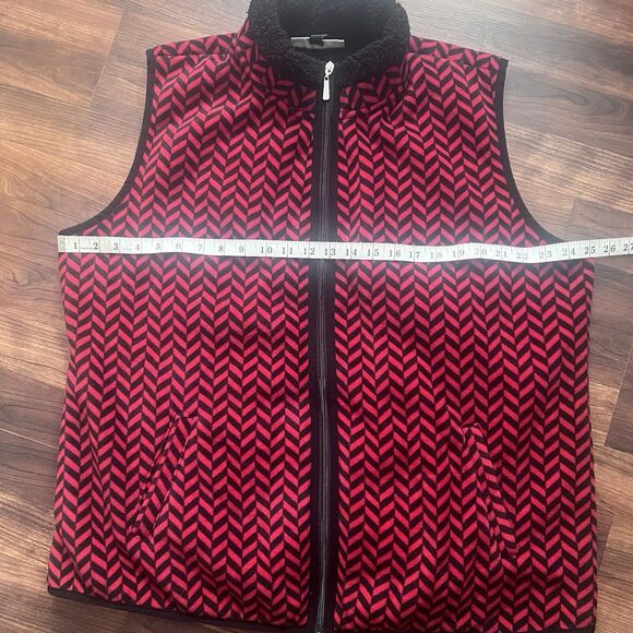 Karen Scott Fleece Vest 1X Herringbone Red Black Full Zip Pockets Christmas - Picture 2 of 8